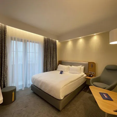Hotel Express - - Airport By Ihg